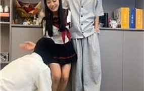 【白鹭】情侣主-白袜臭脚丫辱绿帽奴 JS250731-7