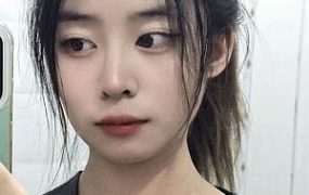 【可爱素人老师】裸足跳踩全体重踩脖子 YC-241106-9