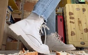 萌棠工作室 葵葵脏脏白色马丁靴制作狗粮，超级语言羞辱 ACYC-1575