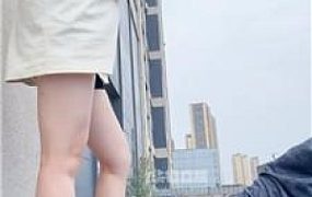 【小妮】户外-高帮连环踢裆-闻鞋袜羞辱 JS250730-18