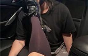 【素人挖掘机】皮鞋黑丝车内玩司机 JS250725-18