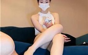 【晚晚】偷舔熟睡主人被发现 JS250723-39