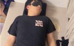 【六花花花】肉丝脚恋足舔 JS250722-12