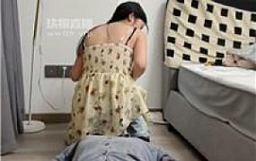 【素人抽水机】酸臭裸足恋足舔-拖鞋踩踏 JS250722-7