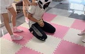 【足彩管】3S-学生主-袜子塞嘴暴力踢踹 bf55758