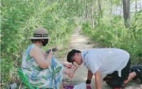 【小野猫】户外遛狗舔脚骑马 JS250709-27