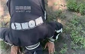 【77夫妻】户外玩虐跟踪狂 JS250708-11