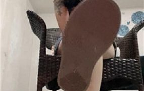 【香芋朱朱】每日一鹿之运动鞋肉丝    250623-33