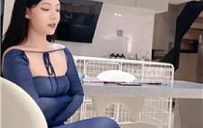 【千伊】体验连环抽耳光 JS250908-19