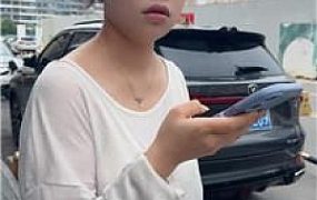 【素人挖掘机】学生妹脏鞋白袜踩 JS250908-49