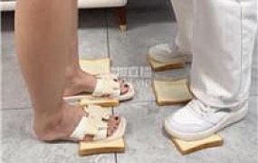 【足彩馆】双S学生妹-脏鞋踩踏-原味羞辱 JS250831-1