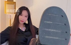 【猫神】黑丝马丁靴    250828-22