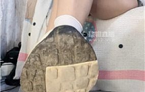 【苒苒】老师家访偷闻我的鞋    250817-22