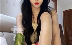 【凉子】你是香肠还是黄瓜    250816-11