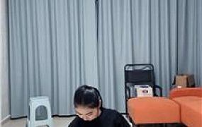 【猴歌】牛仔裤坐脸窒息-抽耳光 bf58282