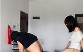 【知恩】靴子白袜踢踹贱奴 JS251012-4