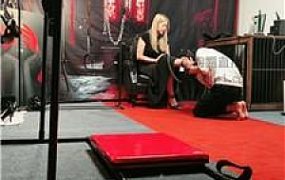 【苏苏女王】女王崇拜仪式-囚禁狗笼 JS251001-23