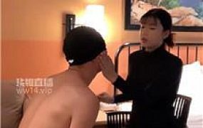 【苏西】连环抽耳光-舔吃臭脚丫 JS250927-38