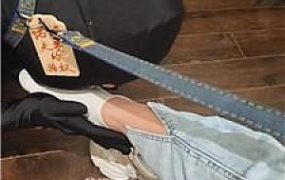 【诺婷】闻舔情侣主的臭脚丫 JS250918-10