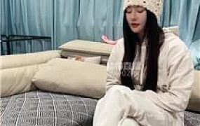 【徐子大大】强迫男友舔我的臭脚丫  JS251022-23