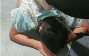 【娜S】高跟踩踏地毯奴 JS251019-53