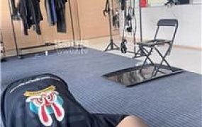 【77夫妻】长靴玩绿帽-囚禁狗笼 JS251020-5