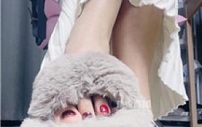 【瘾宝】少妇后妈的裸足    251015-39