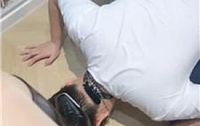 【玥樾】长靴车模S虐杀小奶狗 JS251030-29