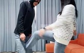 【猴歌】胯下羞辱-牛仔裤坐脸 bf58721