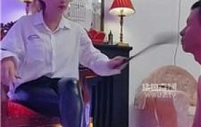 【魔鬼天使】连环抽耳光-黑丝脚跳踩 JS251027-8