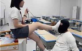 【松紫大大】勃肯鞋白袜女神教室玩够 bf58660