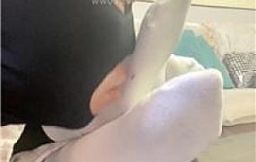 【足彩馆】吮吸学生妹脚趾缝-踩踏 bf59005