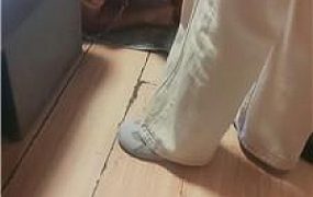 【元元小主】做按摩技师的脚下奴 JS251013-33