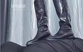 【灵竹】长靴全体重踩-白袜气味辱 JS251008-48