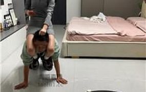 【尤黎】姐妹两训狗继父 JS251116-2