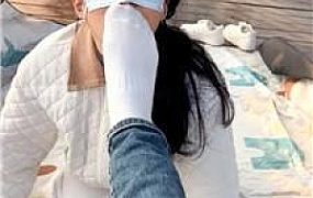 【宇王】户外-白袜恋足舔 JS251210-38
