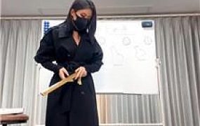 【御清】长靴女神教训犯贱奴【双视角版】 bf59649
