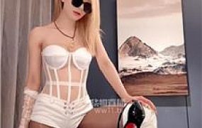 【玥樾】长靴车模女神胯下辱 bf59882