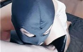 【水蜜樱桃】黑丝美腿踩地毯奴 JS251213-45