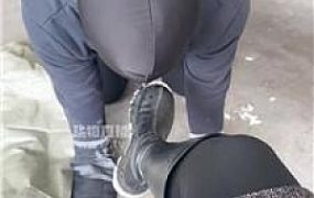 【77夫妻】装进麻包袋处刑 JS251229-1