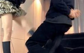 【女生也能很暴力】长靴白袜连环踢裆踩踏 bf60163