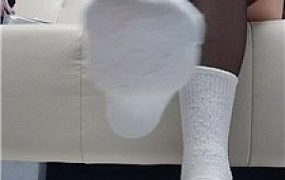 【郑木子】黑丝白袜炸汁    260106-38