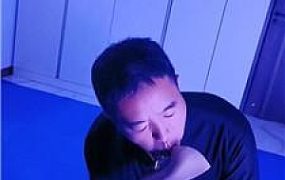 【诗恩】笼里囚禁狗继父 JS260105-40