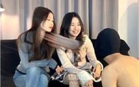 【女生也能很暴力】双S-暴力踢踹-赏赐圣水 JS260115-26