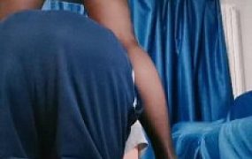 【北京杰哥】脚垫伺候主人舔脏鞋底鞭打