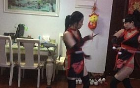 美女忍者被害 两个女忍者反复被偷袭刺杀