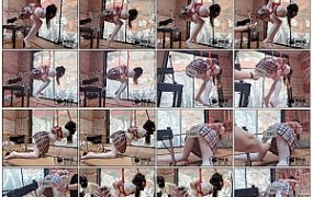 【缚心室】175长腿女神JK白丝吊缚，炮机猛烈输出，修长的双腿无处安放，AV棒强烈刺激…