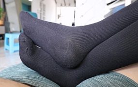 【珊瑚湾】Baby JK踹跺狗裆