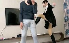 【麋鹿银儿】双S美女素人与众不同的踢裆场