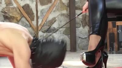 Sado Ladies 女尊片段：菲伊、克洛伊 – 残忍的婊子们